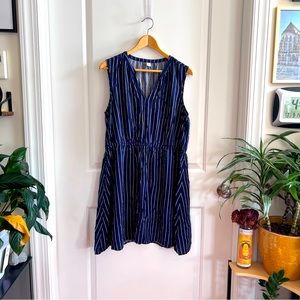 Delightful blue and white pinstripe old navy xl dress